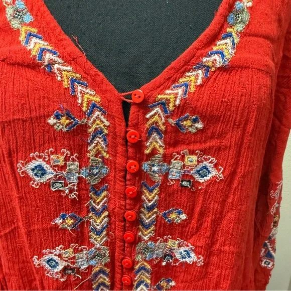 Free People Red Embroidered Boho Tunic Top Hi Low Festival Chic - Picture 3 of 10